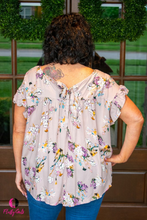 Load image into Gallery viewer, Floral Ruffle Plus Size Top
