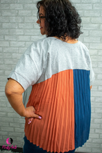 Load image into Gallery viewer, Short Sleeve T-shirt - Grey Plus Size
