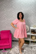 Load image into Gallery viewer, Plus Size Pink Bubble Short Sleeve Dress
