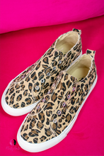 Load image into Gallery viewer, Leopard Pull On Sneaker
