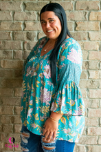 Load image into Gallery viewer, Turquoise Floral Flowing Plus Size Top
