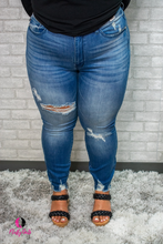 Load image into Gallery viewer, Judy Blue Hi-Rise Destroy Hem Skinny Jean
