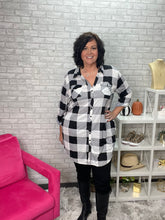 Load image into Gallery viewer, Black and White Plaid Tunic Shirt
