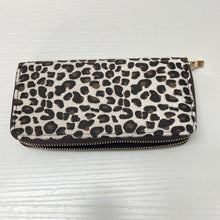 Load image into Gallery viewer, Cheetah Print Wallet
